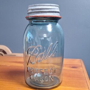 Ball Blue Mason Jar with Zinc Lid